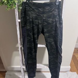Camo Fabletics Leggings